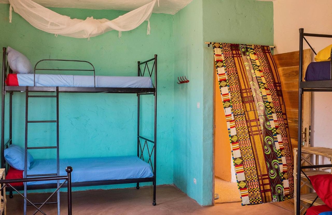 Bed and Breakfast Ker Lep Jamm - Chez Moussa Et Cinzia Toubab Dialaw Exterior foto