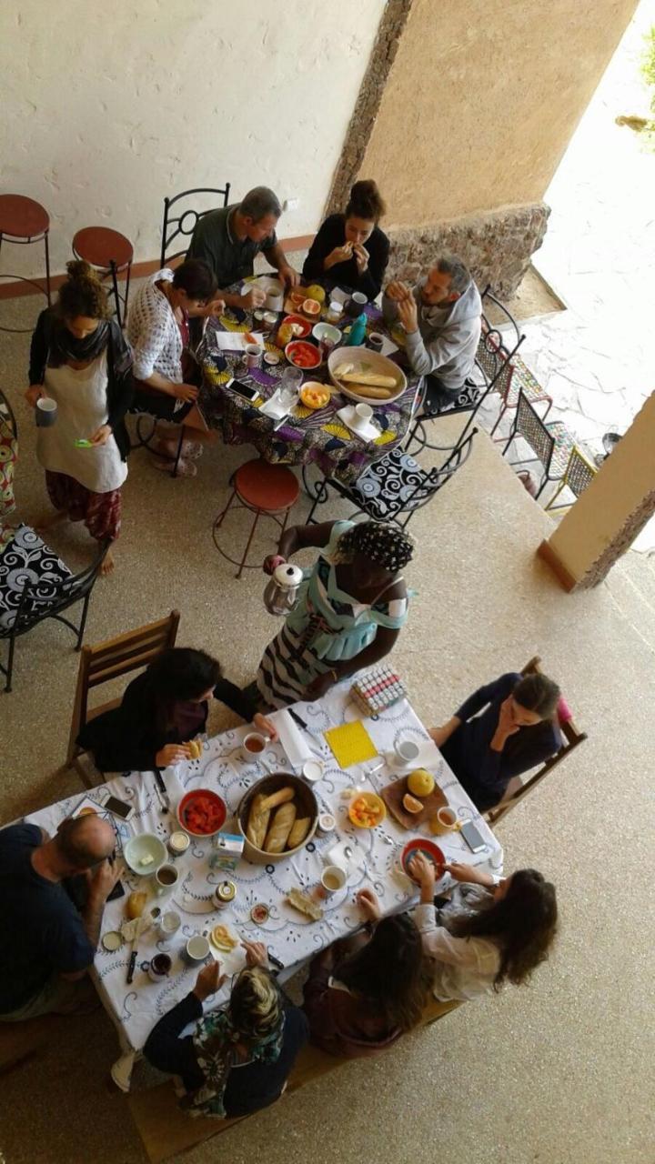 Bed and Breakfast Ker Lep Jamm - Chez Moussa Et Cinzia Toubab Dialaw Exterior foto