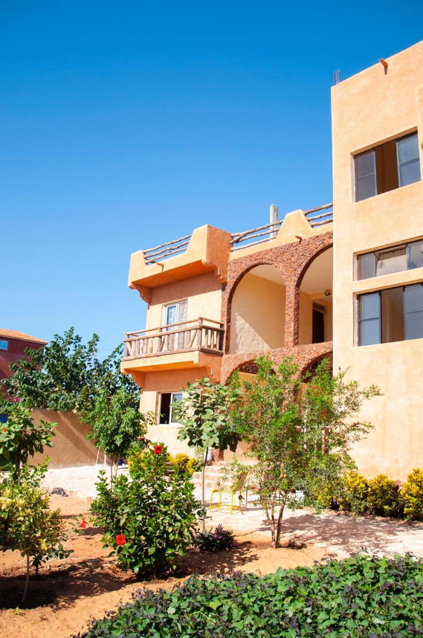 Bed and Breakfast Ker Lep Jamm - Chez Moussa Et Cinzia Toubab Dialaw Exterior foto
